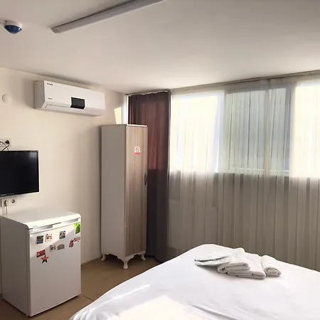 Hotel Aqqa *