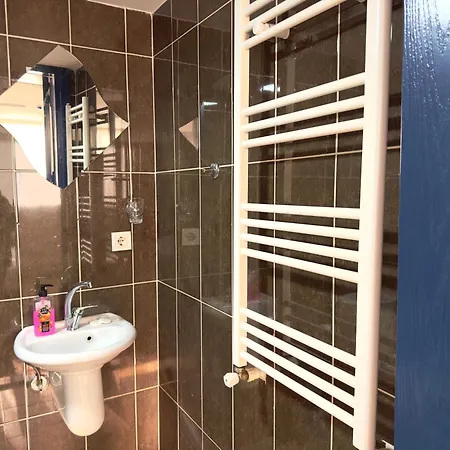 Aqqa Izmir