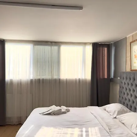 Aqqa Otel